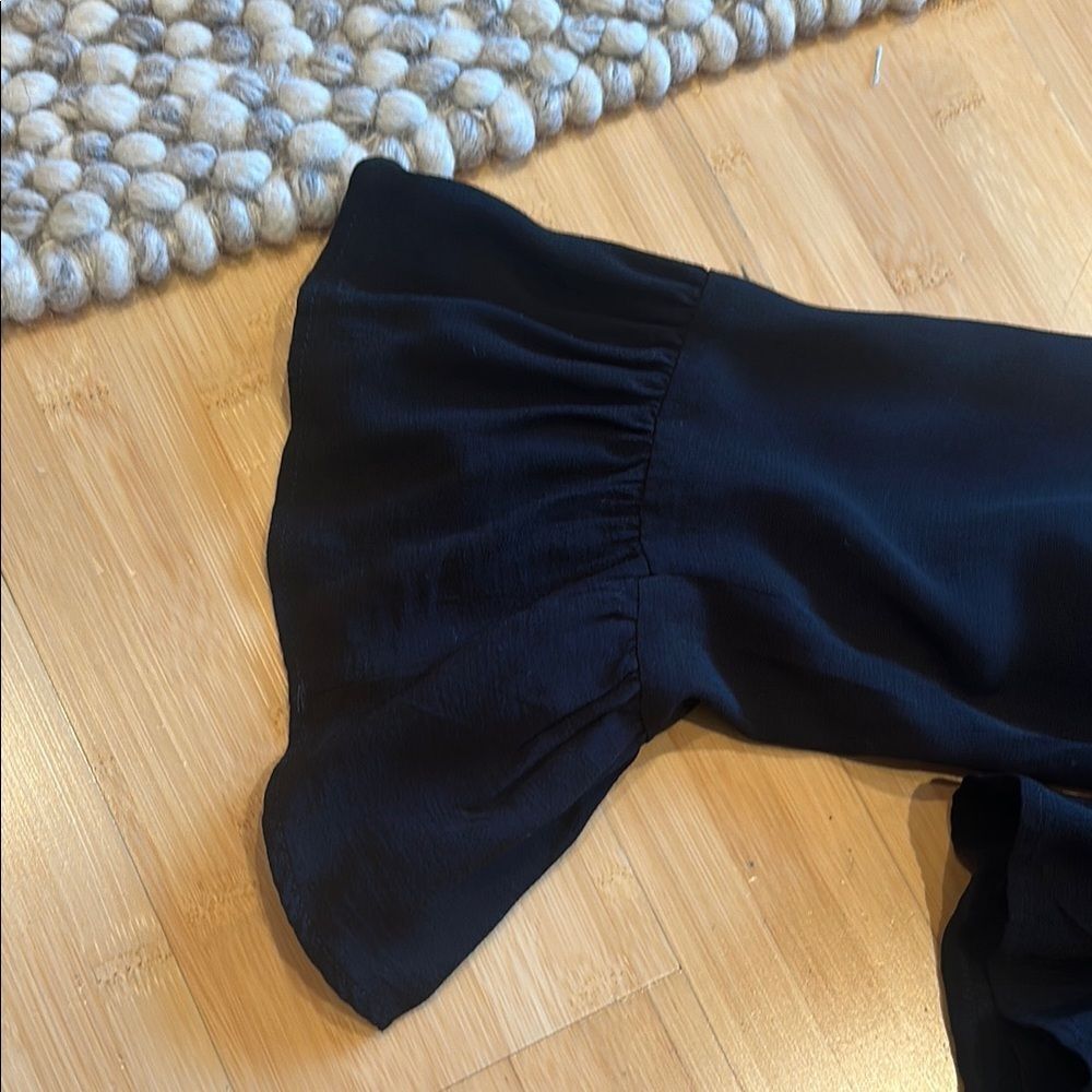 Divided Elegant Black Women's Top NWT - Picture 7 of 7